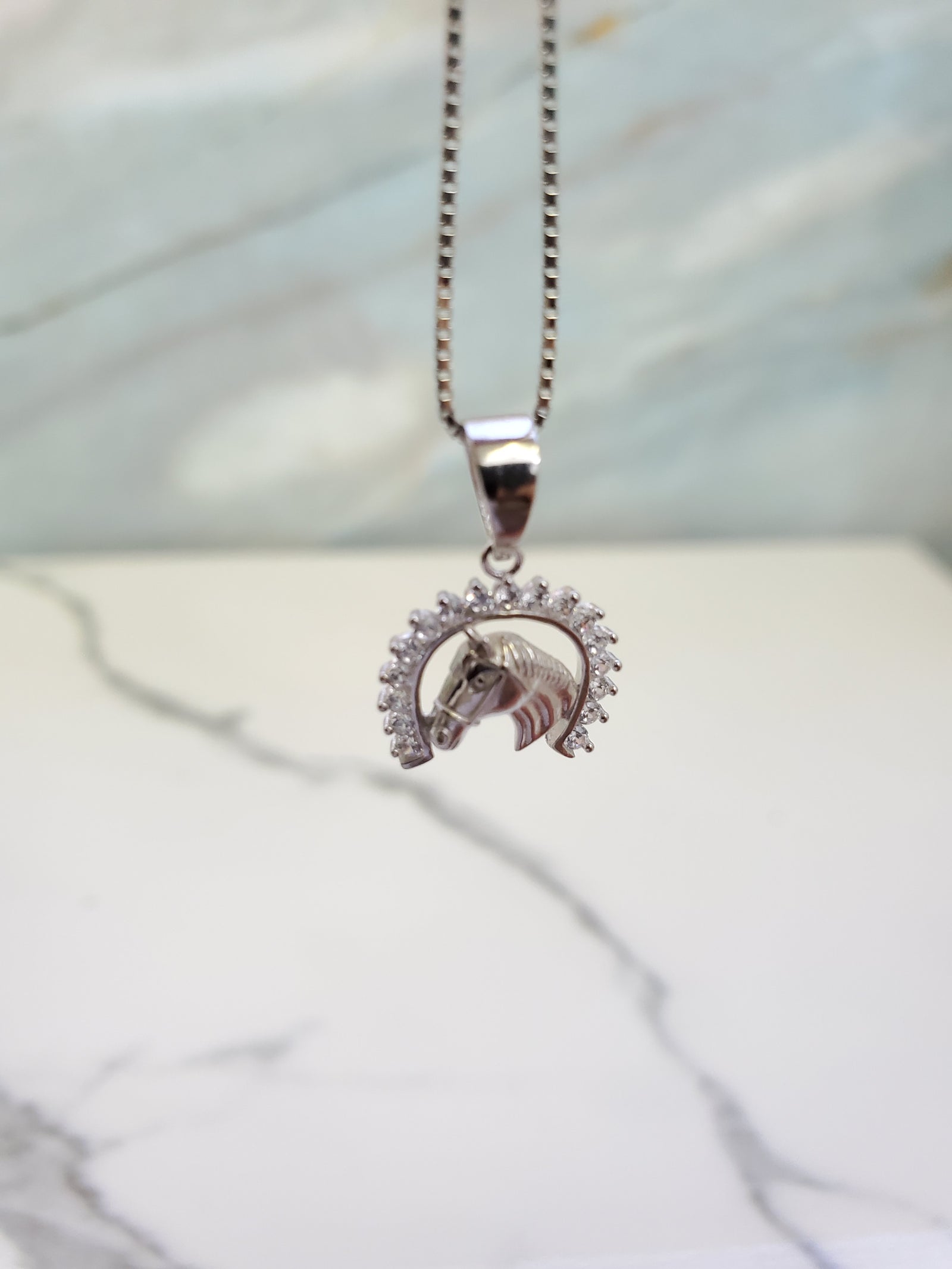 925Silver Horse Face in Round