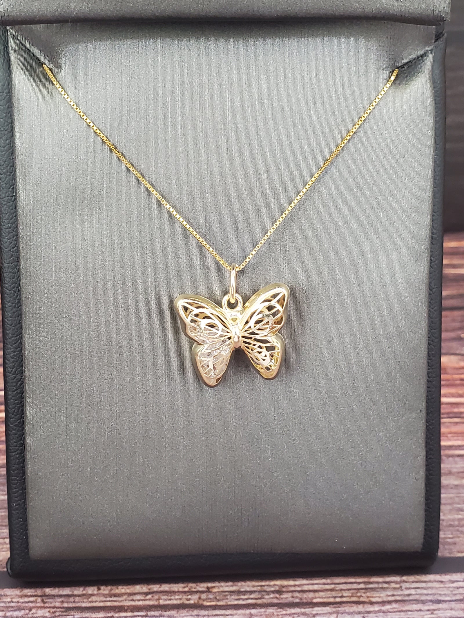 10K Solid Yellow Gold Butterfly Charm and CZ Inside with Box Chain