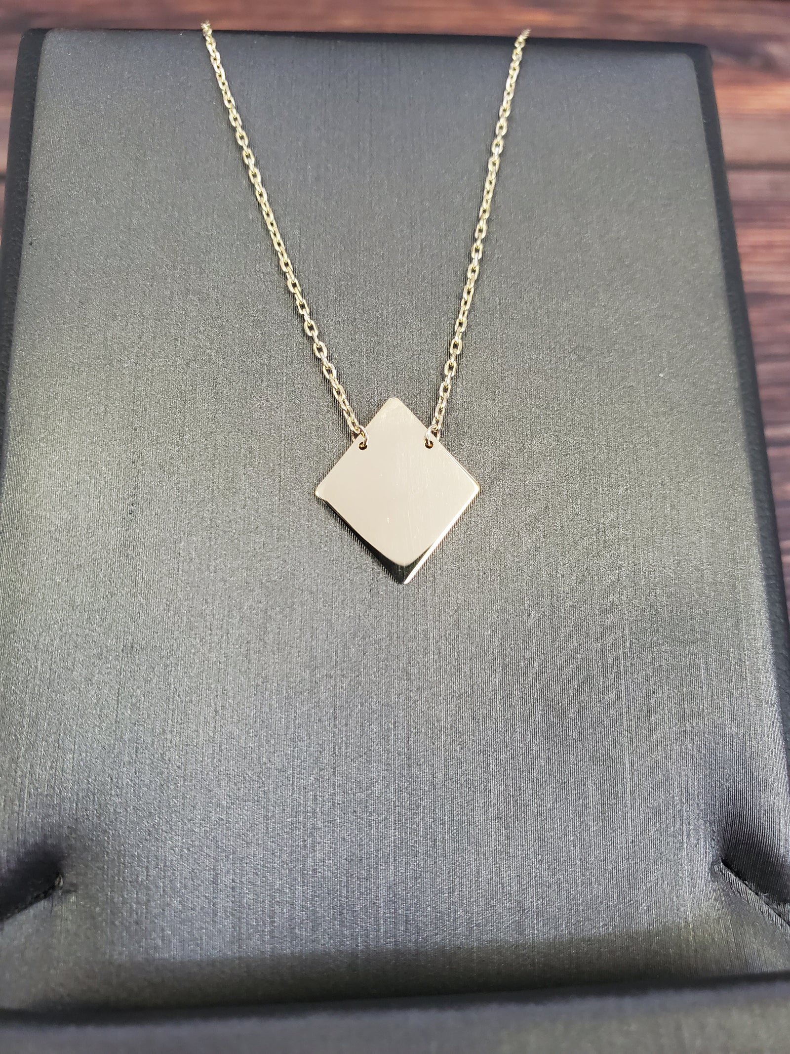14K Real Gold Diamond Shaped Charm Cable Link Necklace