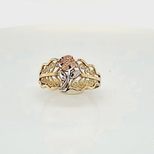 10K Gold Flower Ring